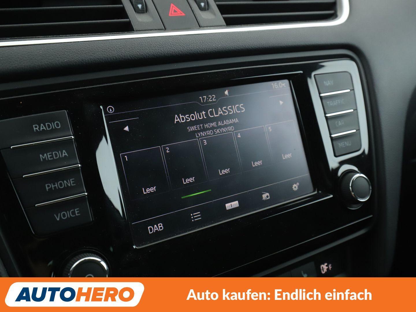 Skoda Octavia 2.0 TDI RS Aut.*NAVI*XENON*TEMPO*CAM*PDC