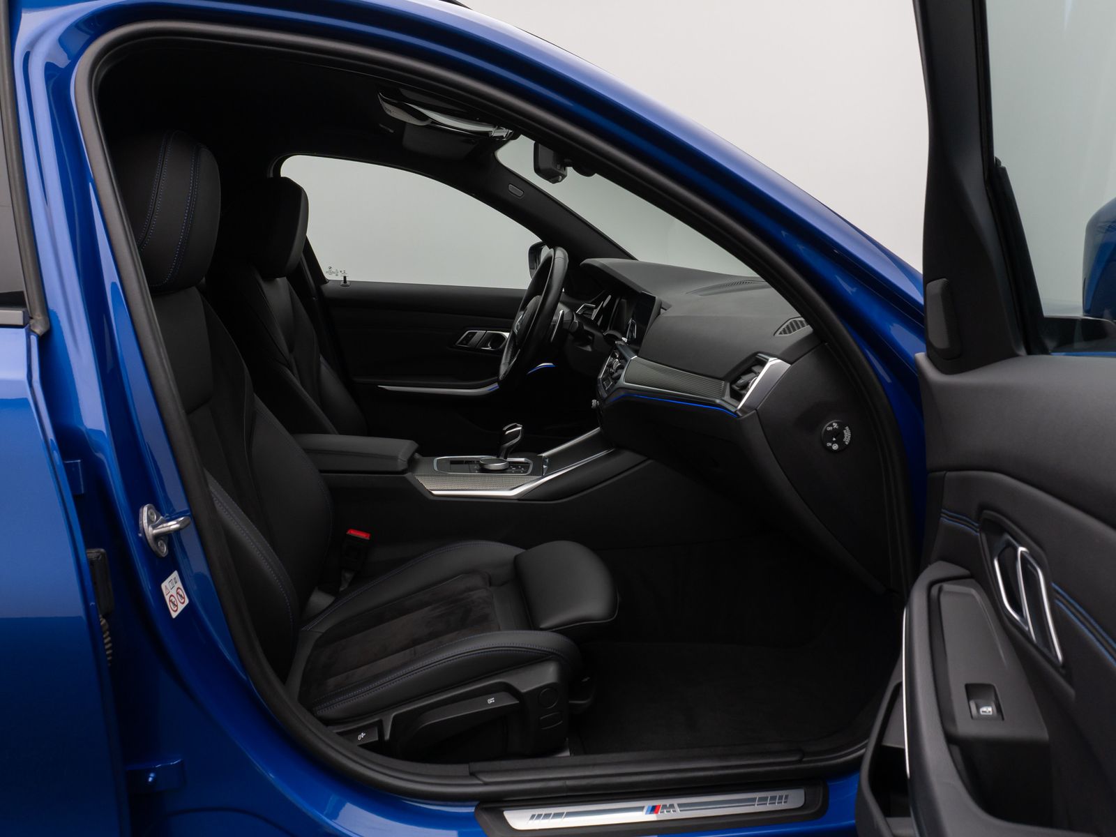 Fahrzeugabbildung BMW 330d M Sport HiFi DAB Stop&Go Fernlichtassist