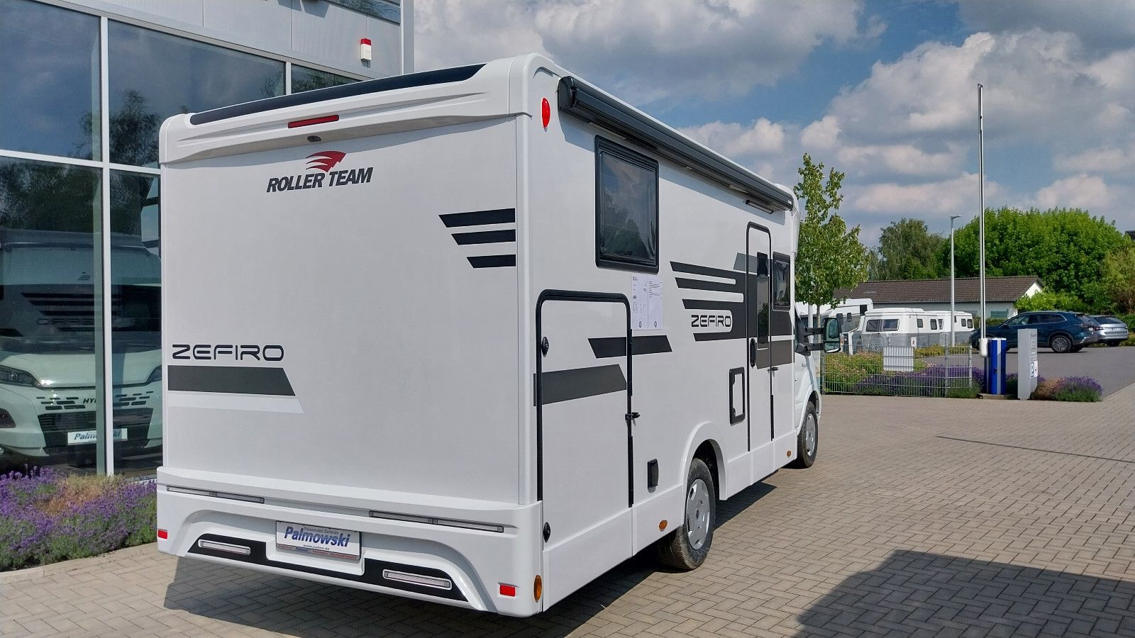 Fahrzeugabbildung Roller Team Zefiro 285 TL 2026 - Automatik 6.702€ sparen!