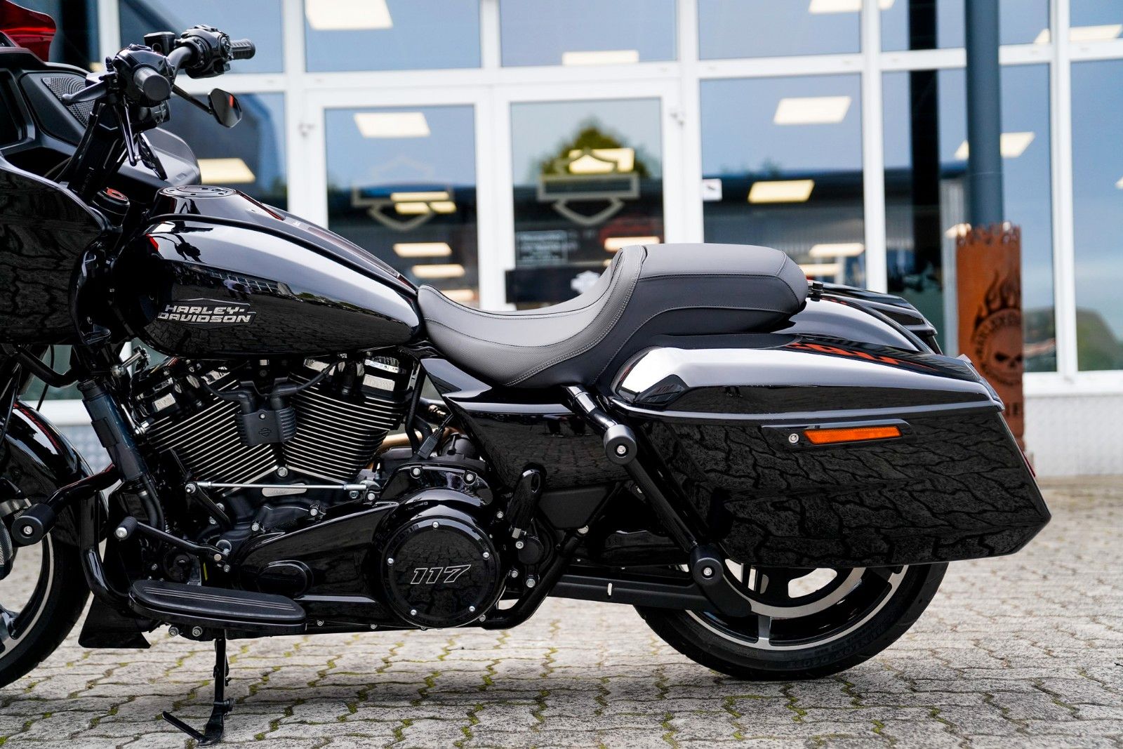 Fahrzeugabbildung Harley-Davidson Road Glide FLTRX 117 Cui - Zard Rick´s Lenker -