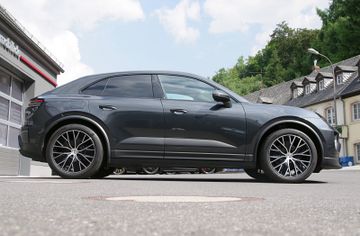 Porsche Macan 2* 21"MacanDesign,ACC,Privacy,Pano,SOFORT*