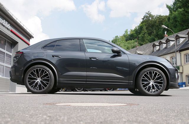 Porsche Macan 2* 21"MacanDesign,ACC,Privacy,Pano,SOFORT*