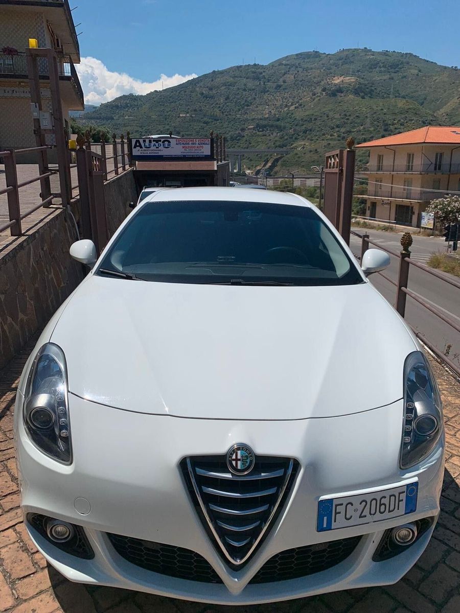 ALFA ROMEO Giulietta