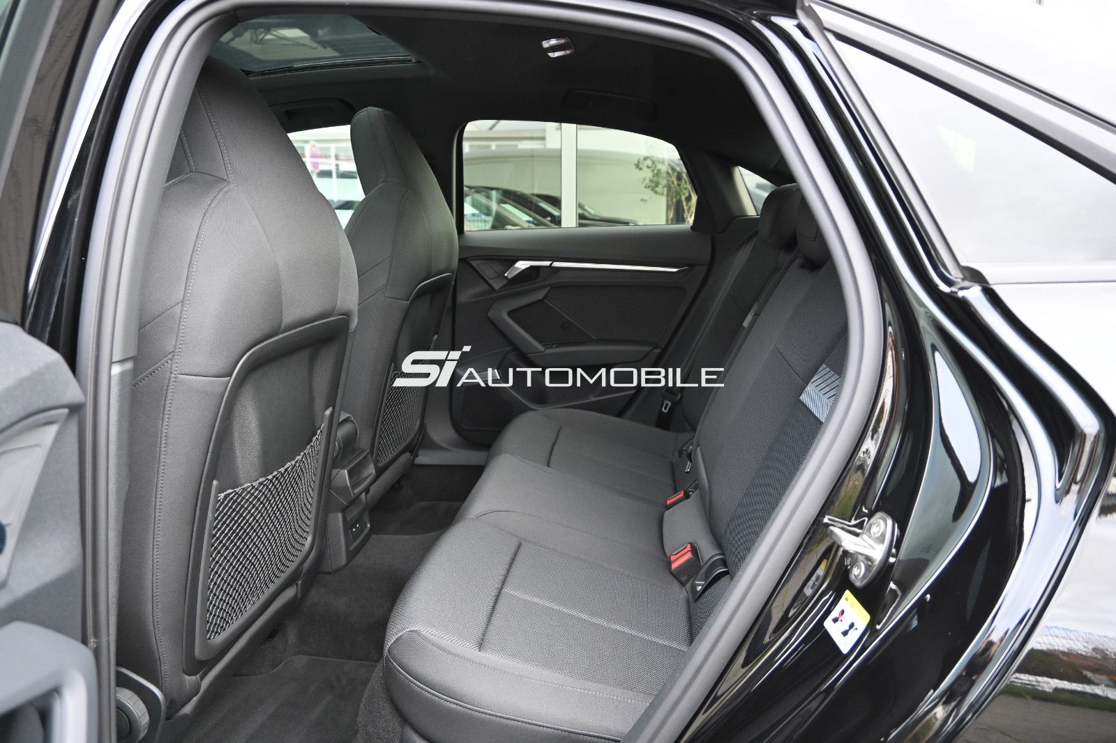 Fahrzeugabbildung Audi A3 35 TFSI S tro. Limousine °ACC°PANO°HEAD-UP°