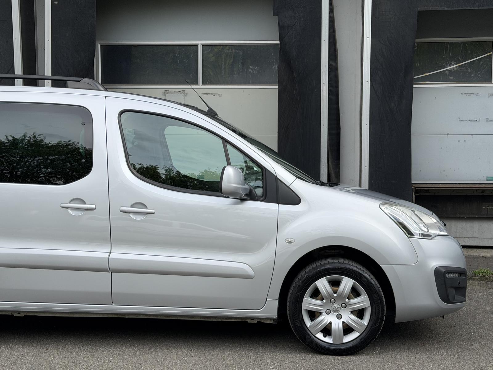 Peugeot Partner Allure Navi Kamera Tempomat Sitzheizung