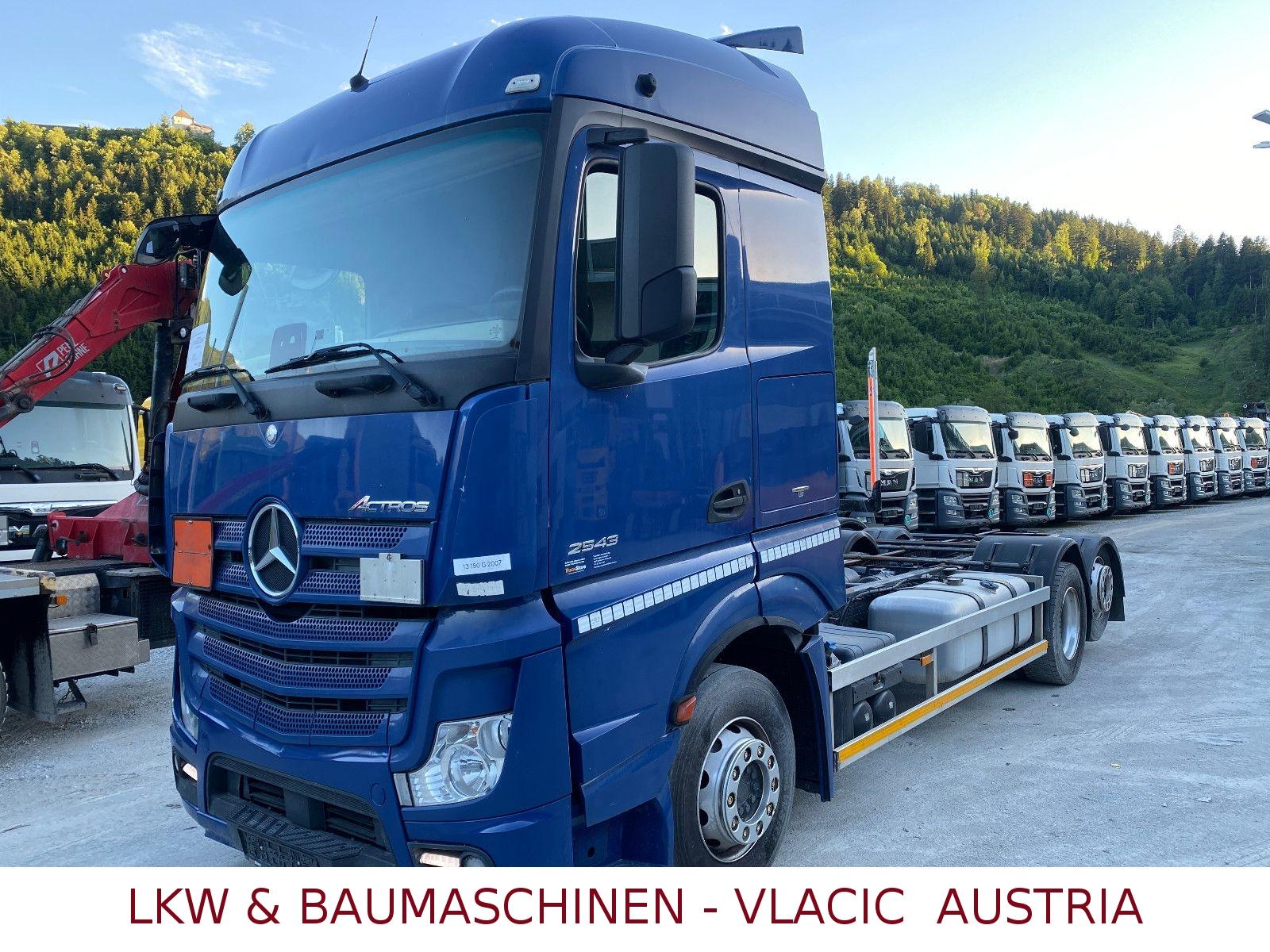 Mercedes-Benz Actros 2543