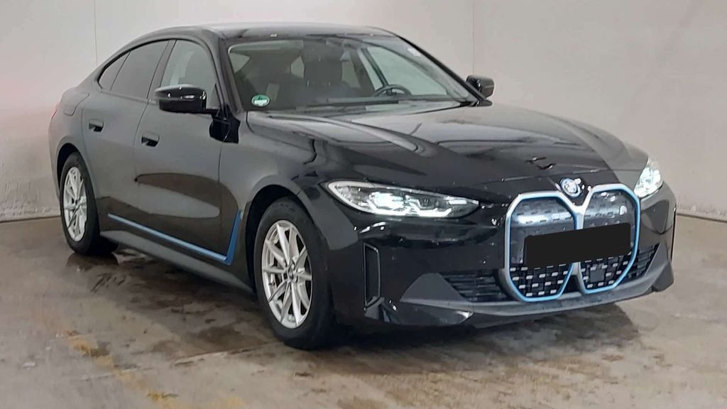 Image of BMW i4