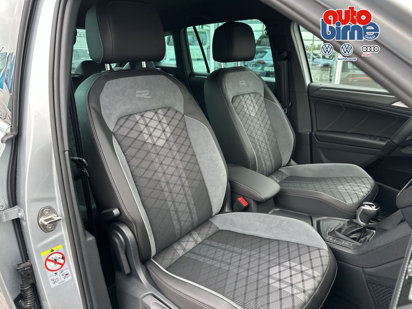Tiguan R-Line 1.5 TSI BMT  AHK-klappbar Navi Dig