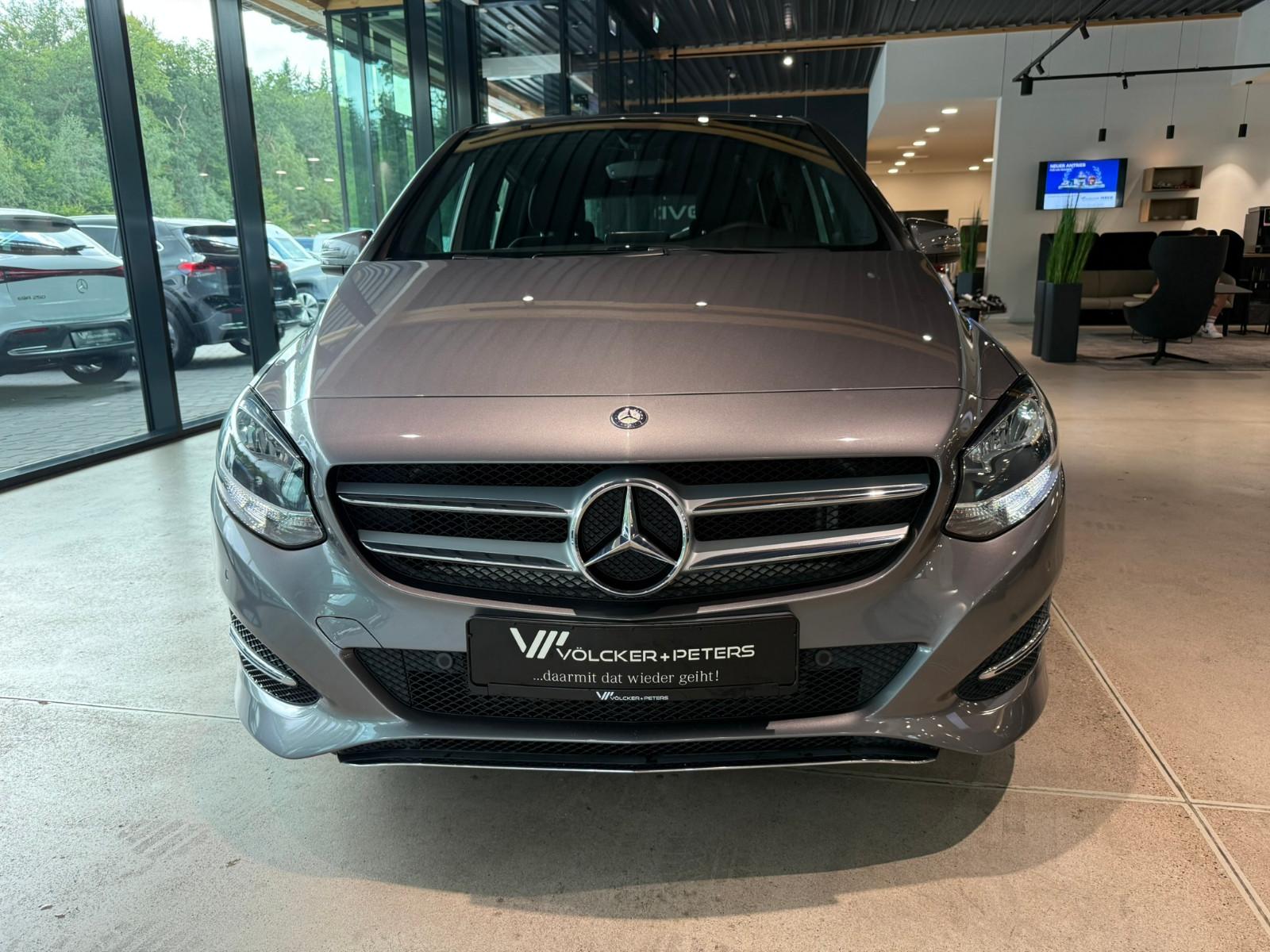 Mercedes-Benz B 180 /SCHALTER/KAMERA/S-HEFT LÜCKENLOS/WENIG KM