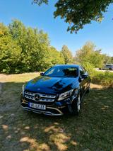 Mercedes-Benz GLA 180 Urban Ausstattung  - blaue Mercedes-Benz GLA 180