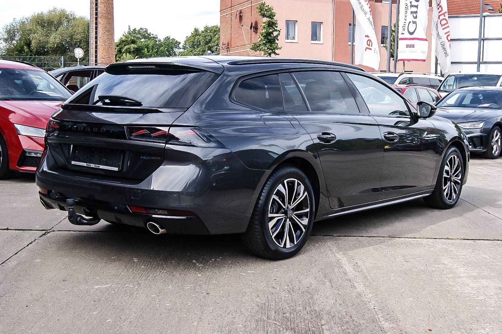 Fahrzeugabbildung Peugeot 508 SW Hybrid 225 Allure ANHÄNGERKUPPLNG LED ACC