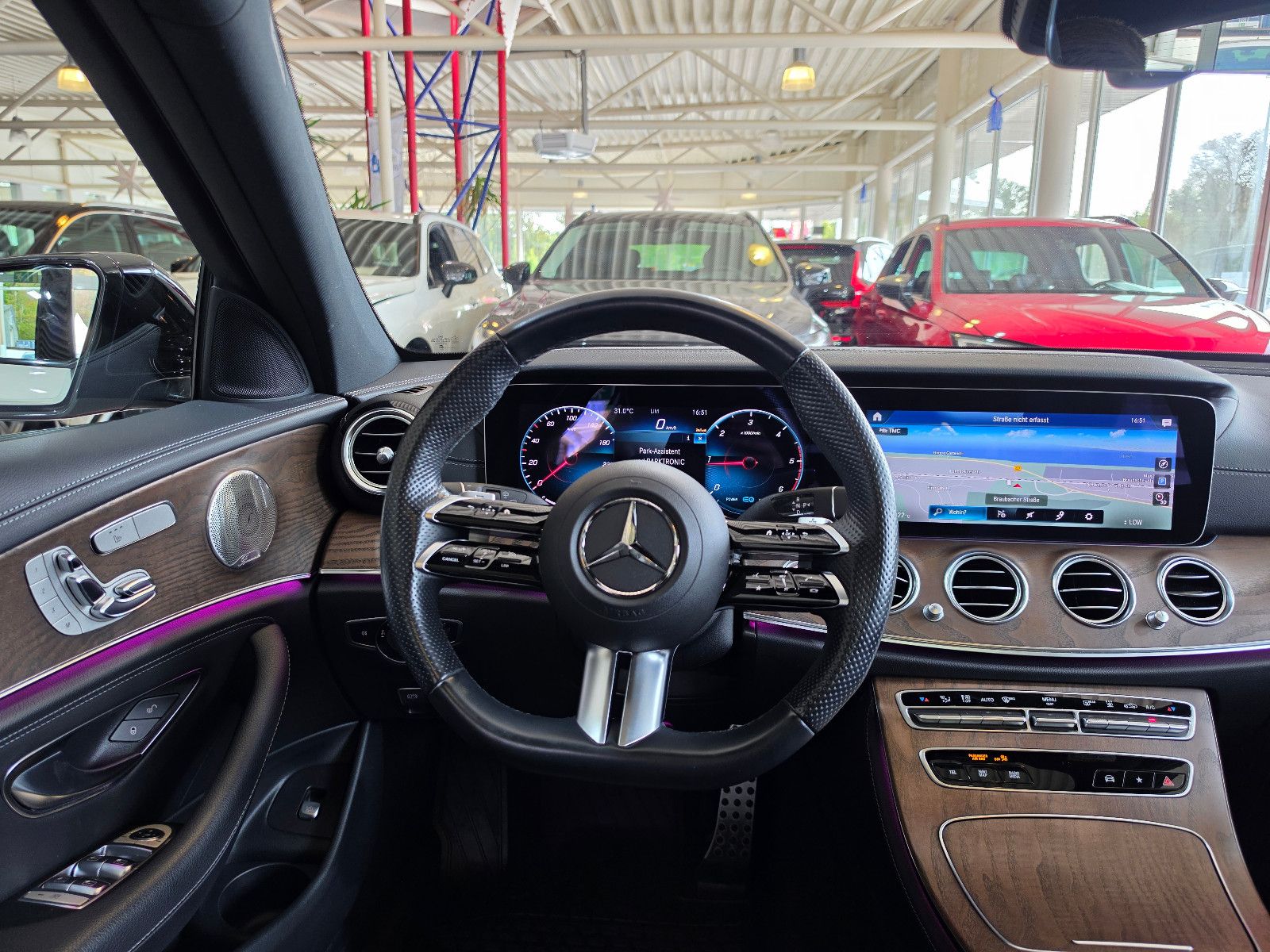 Mercedes-Benz E 220 d 4Matic AMG Line BURMESTER STANDH PANO foto 20