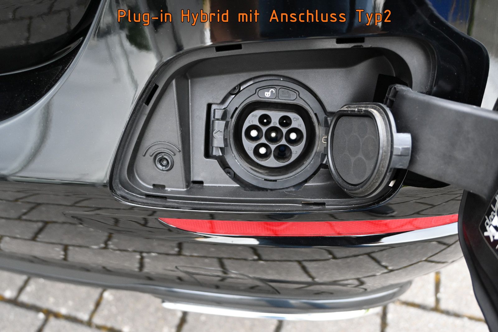 Fahrzeugabbildung Mercedes-Benz E 300 e Lim. °NIGHT°ACC°PANO°MULTIBEAM°8-FACH°