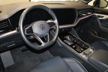 Volkswagen Touareg - 12