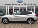 BMW X1 20 i xDrive*3.HAND*AUTOMATIK*NAVI*XENON*HU NE - silberne BMW X1