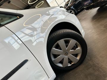 MYAUTOCENTER – Gebraucht- und Jahreswagen mit Werkstattservice in Pfaffenhofen Volkswagen Touran *7-SITZER*TÜV 827*2-ZONEN*PDC*DACHRELING