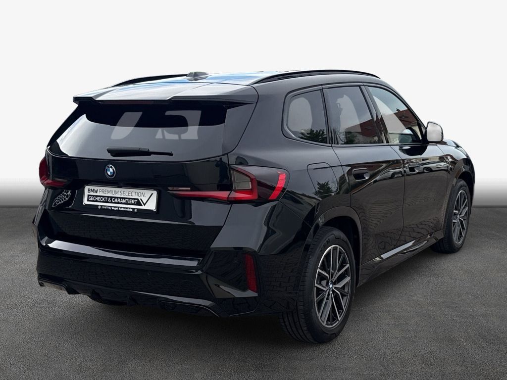 BMW iX1 xDrive30 M Sportpaket HiFi* AHK* LED* SHZ* imagem 2