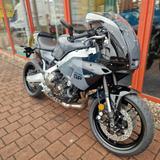 Yamaha XSR900 GP MY 2024 - Power Grey