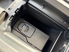 Fahrzeugabbildung Mercedes-Benz E 200 CGI Cabrio Avantgarde Navi Leder Airscarf