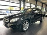Mercedes-Benz GLA 250 4M Score|Bi-Xenon|AHK|Kamera|Navi|LM18 - schwarze Mercedes-Benz GLA 250