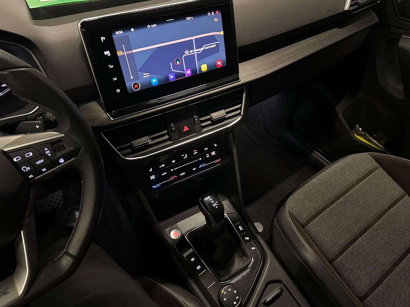 Car Image 21