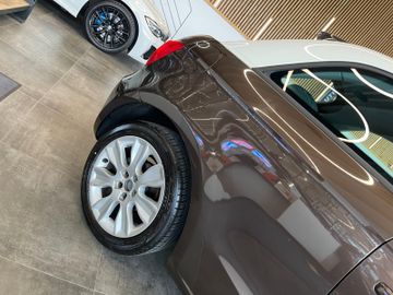 Audi A1 ambition *BI-XENON*PDC*KLIMAAUT*SZHZ*ALU*