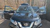 Nissan X-Trail (schwarz). 1,7 l - Nissan X-Trail in Rostock