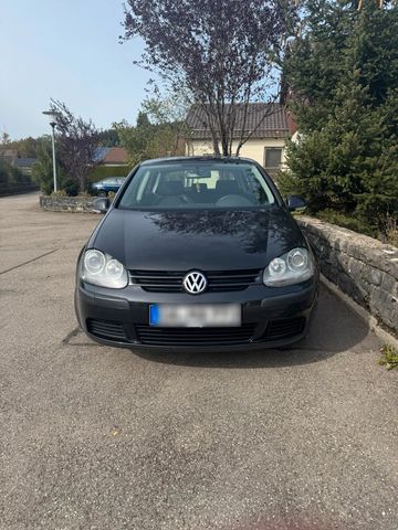 Volkswagen GOLF 5 2005