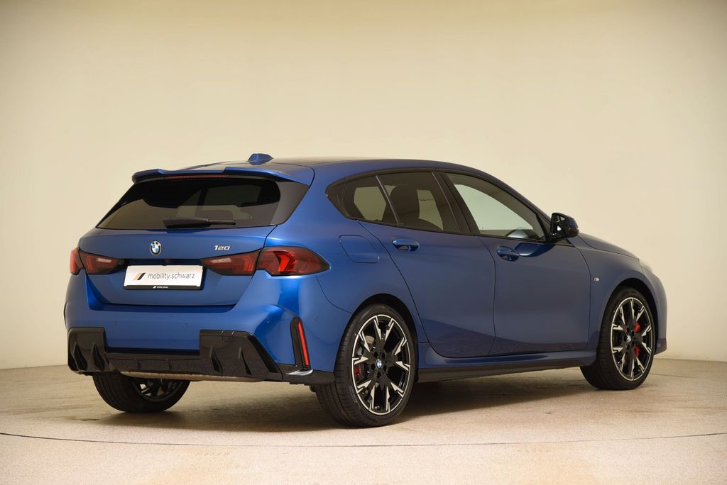BMW 120