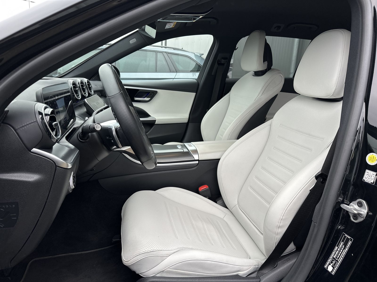 Fahrzeugabbildung Mercedes-Benz C 220d T AMG Line NAV+LED+360°+WIDESCREEN+18ZOLL