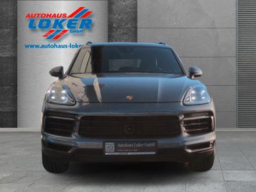 Porsche Cayenne - 2