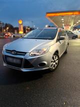 Ford Focus 2.0 TDCI - Ford Focus aus 2012 mit Diesel-Antrieb: Kombi