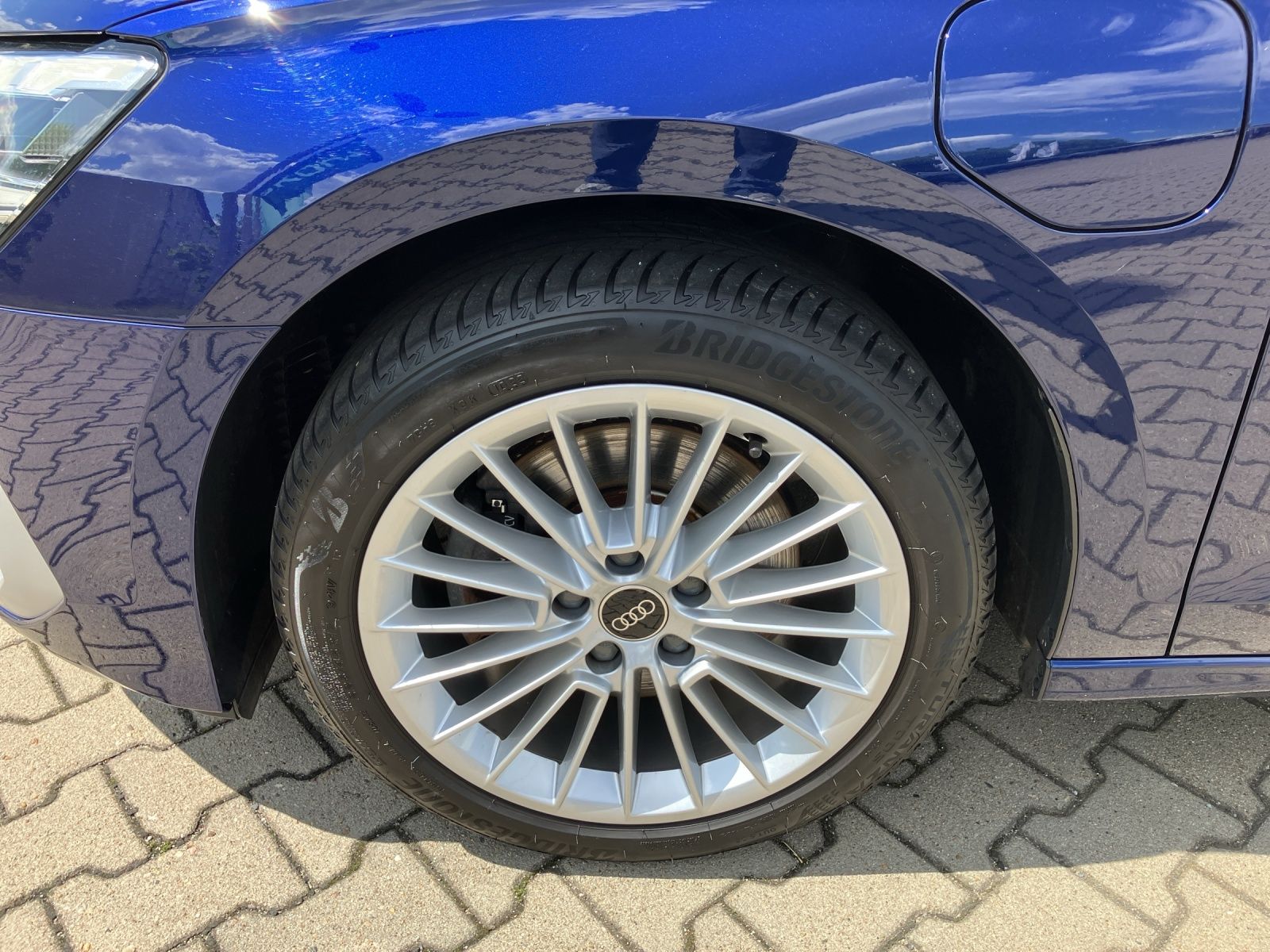 Fahrzeugabbildung Audi A3 Sportback 40 TFSI e S tronic LED DAB EPH SH N