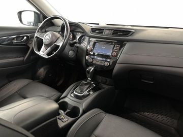 Fotografie des Nissan X-Trail 1.6 dCi Xtronic Tekna