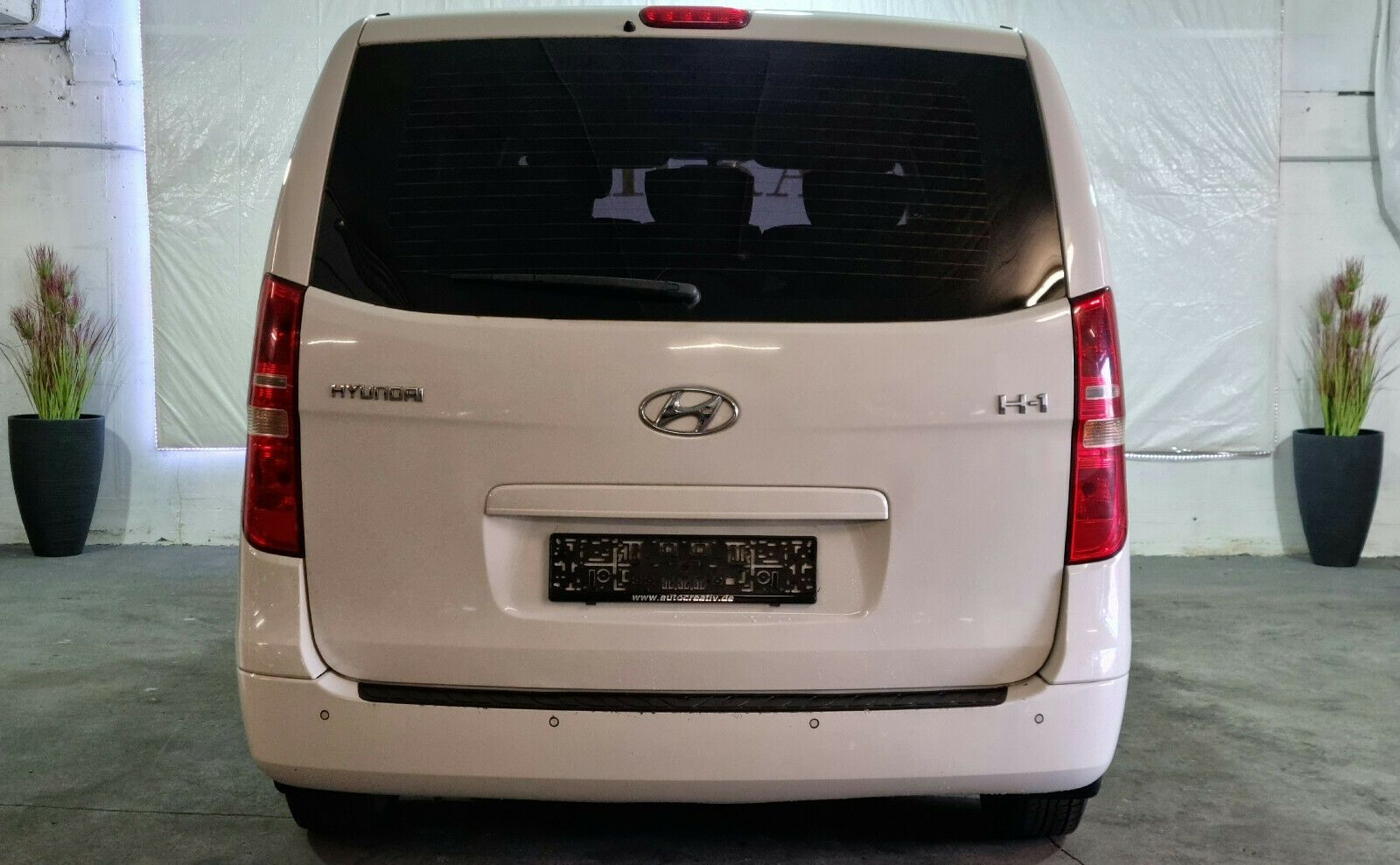 HYUNDAI H-1 Travel Premium 8-Sitzer Familienbus