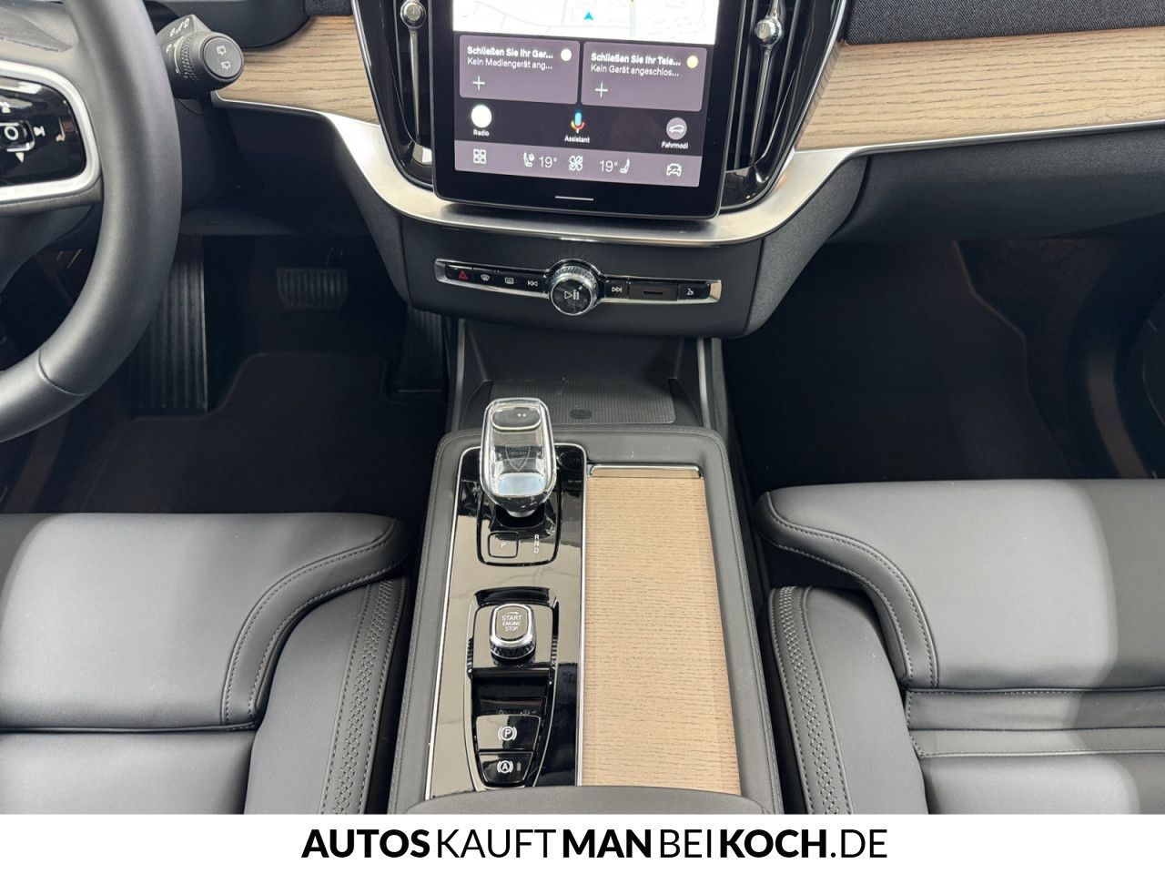 Volvo XC90 T8 AWD Plug-In Dark HUD 360° BLIS ACC H&K foto 11
