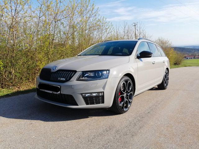 Skoda Octavia 2.0 TSI DSG RS 230 Combi RS