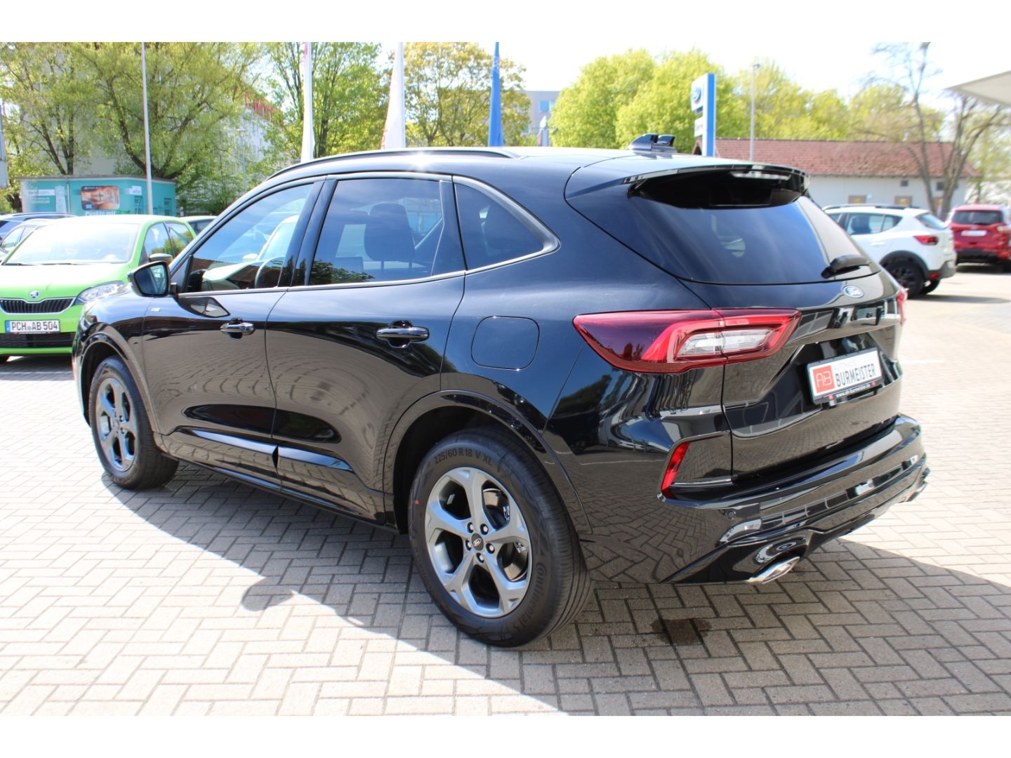 Fahrzeugabbildung Ford Kuga ST-Line Autom. LED GRA TWA PDC RFK Navi AHK