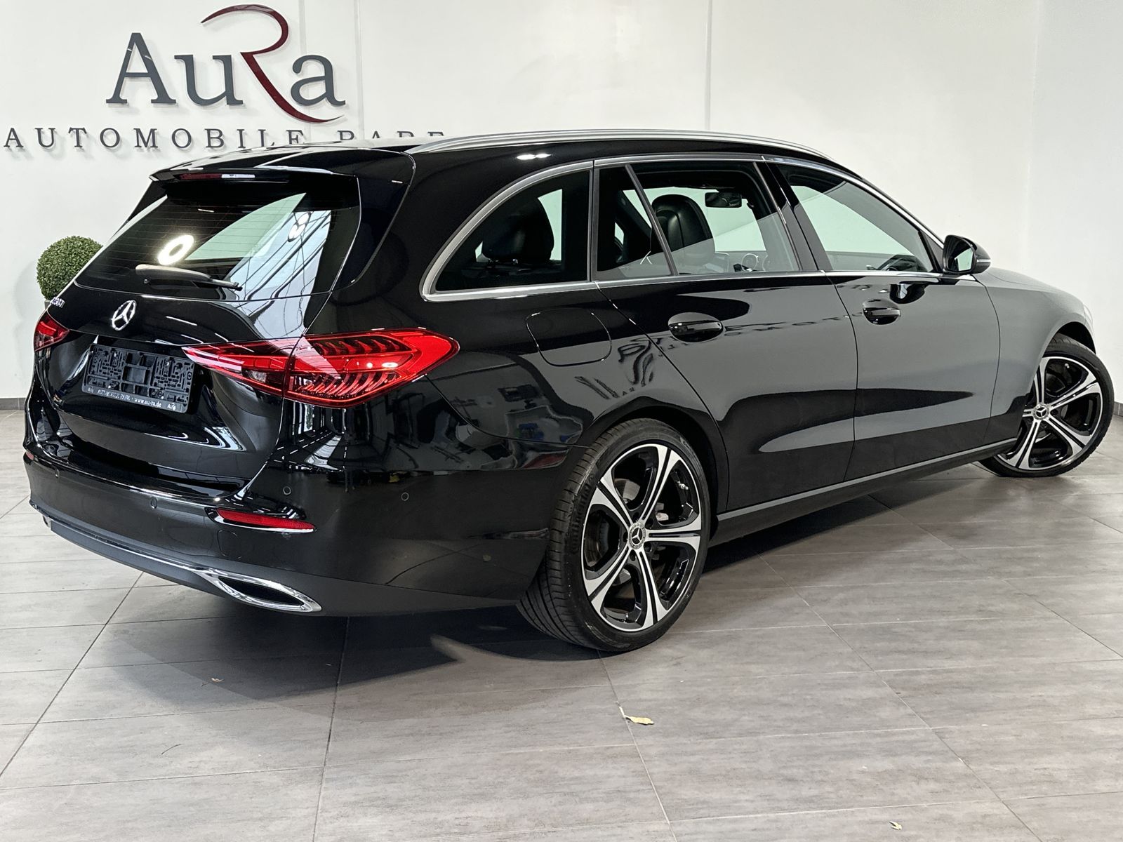 Fahrzeugabbildung Mercedes-Benz C 220d T Avantgarde NAV+LED+AHK+KAM+PANO+V-COCK