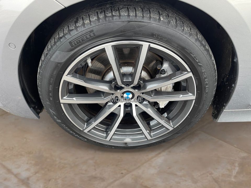 BMW 330 - Bild 2