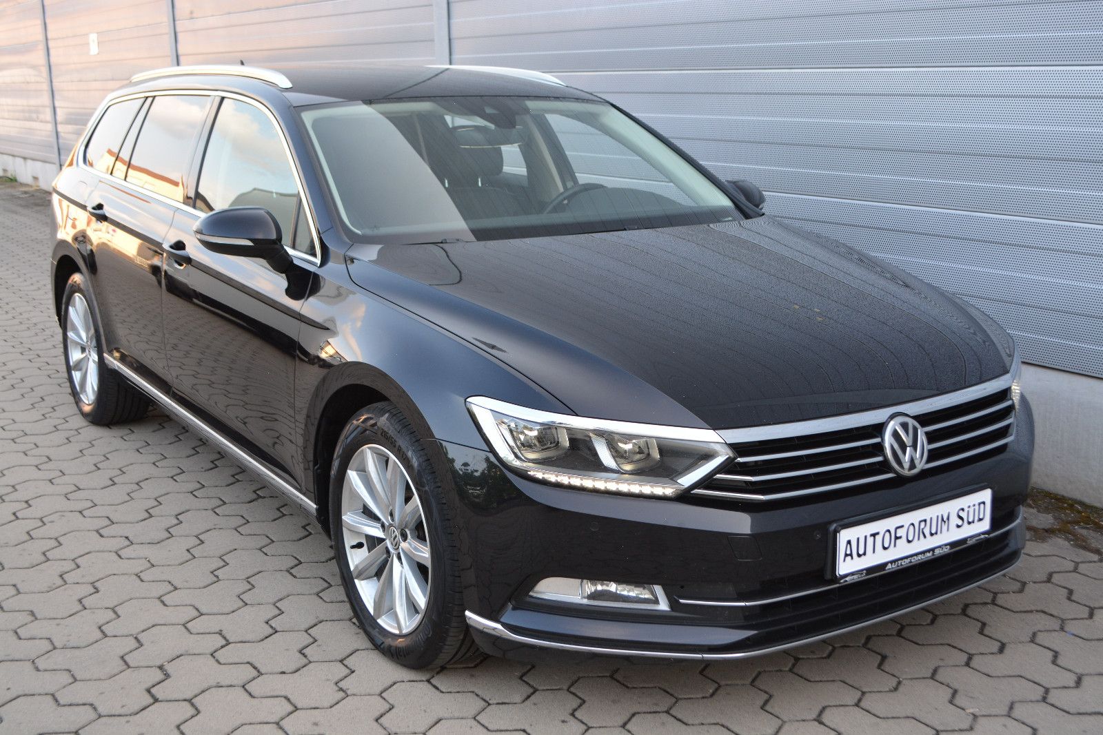 Volkswagen Passat Variant - 1