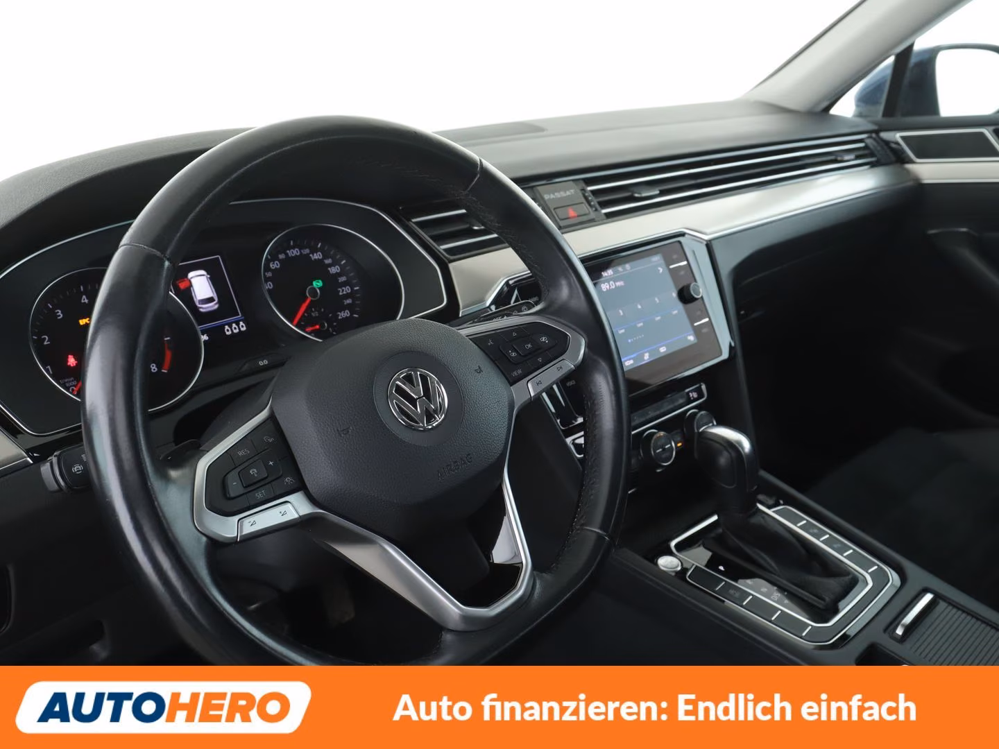 Volkswagen Passat 2.0 TSI Elegance Aut.*NAVI*PDC*SHZ*