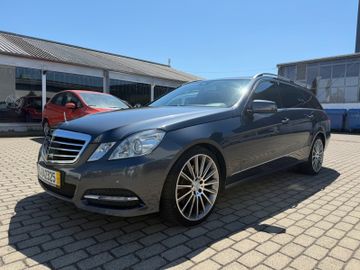 Mercedes E 250 - 1