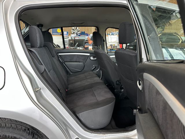 MYAUTOCENTER – Gebraucht- und Jahreswagen mit Werkstattservice in Pfaffenhofen Dacia Sandero Laureate *AHK*TÜV:328*1-Hand*