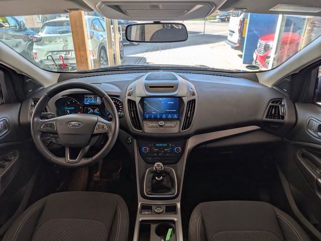 Ford Kuga Cool & Connect 120PS 2WD