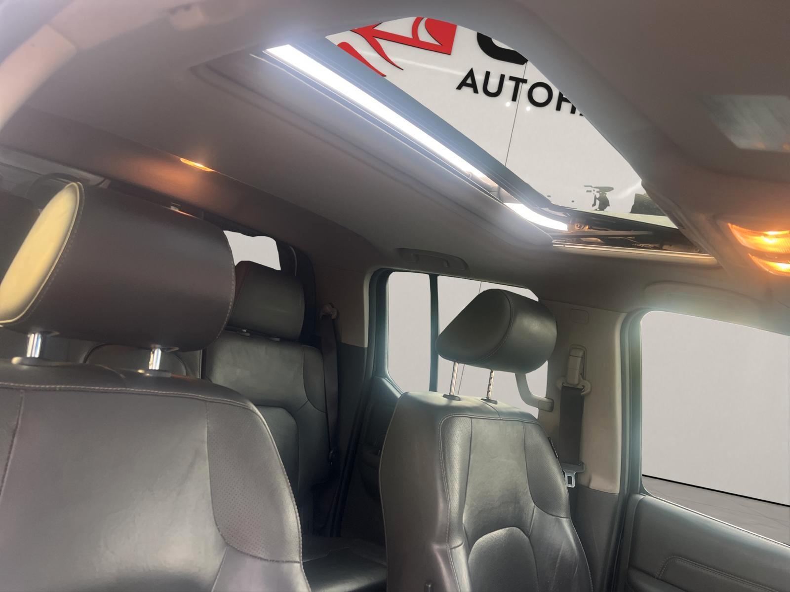 NISSAN NAVARA 3.0 V6 DCI 231 CH 4X4 DOUBLE CAB LE BVA – CUIR – TOIT OUVRANT – BOSE – CAMÉRA
