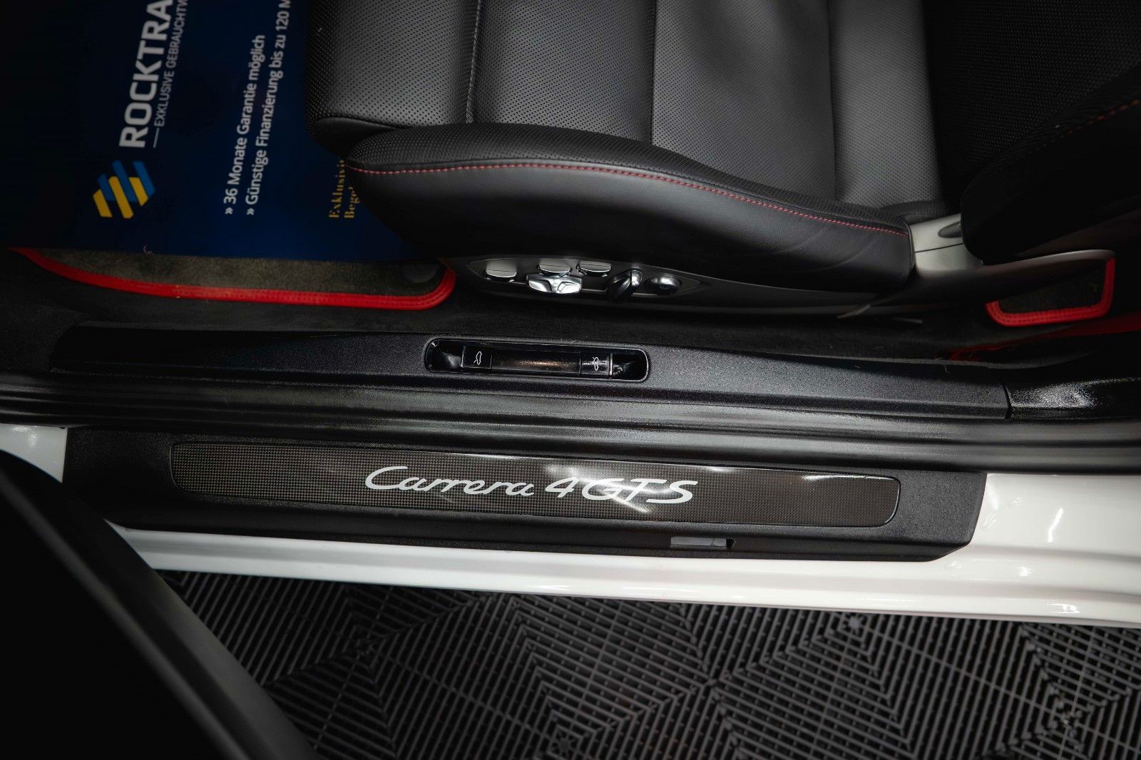 Fahrzeugabbildung Porsche 911 991.2 Carrera 4 GTS Cabrio *ACC*LED*111Check