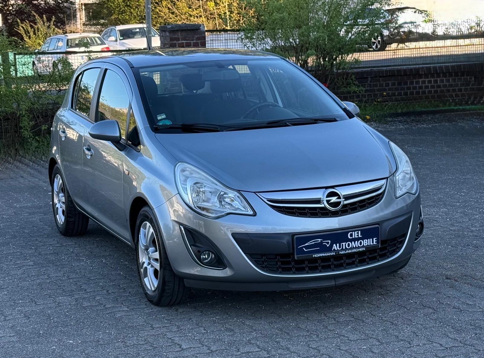 Opel Corsa D Active *Klima*Tempomat*