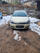 Opel Astra 1.6 - Opel Astra aus 2004: 1.6