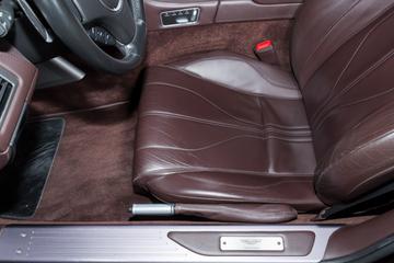 2011 Aston Martin VIRAGE — миниатюра 14